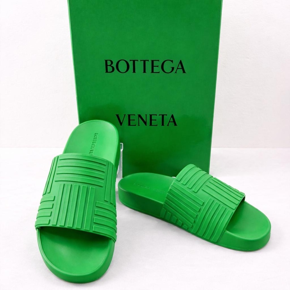 Bottega Veneta Vibrant Green Sandals
